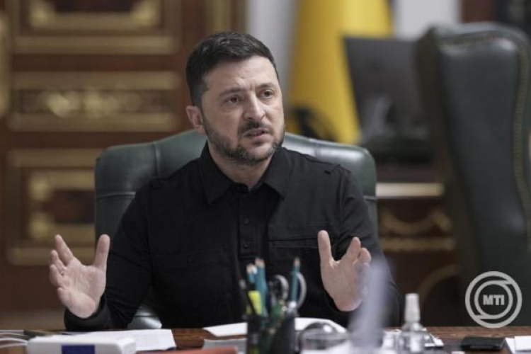 Ukrajnai háború - Ukrán elnök: Oroszország Cirkon hiperszonikus rakétával mért csapást Ukrajnára