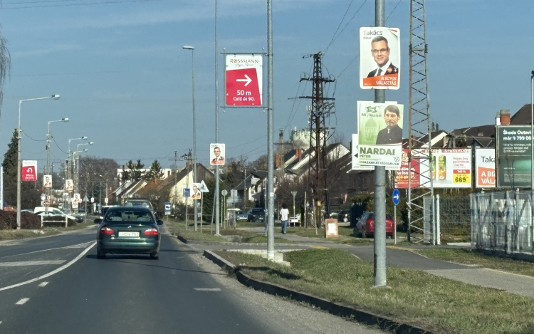 Választás 2026 - Három hét van a plakátok eltávolítására