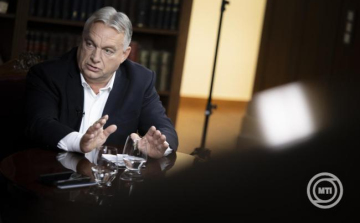 Orbán Viktor: a magyar kormány inkább pénzbírságot fizet az EU-nak, mint hogy félelemben éljen