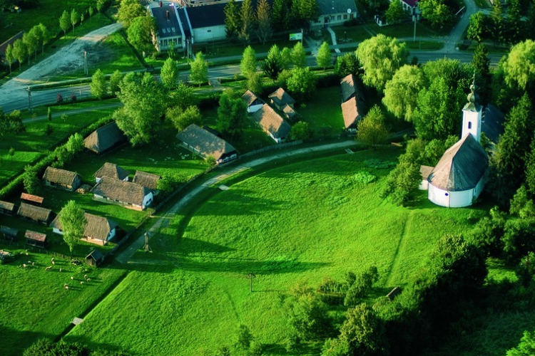 Számos újdonsággal várja a látogatókat az idén a szennai skanzen