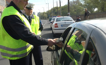 Körözött fiatalt és ittas sofőrt fogtak a somogyi rendőrök